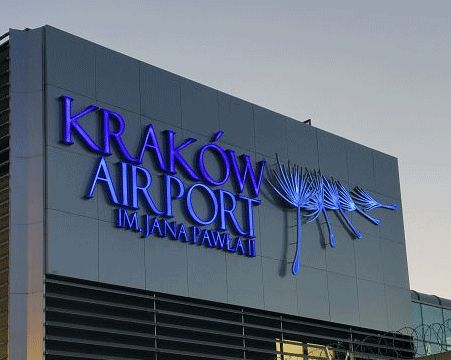 Нельзя обойти вниманием международный аэропорт в Катовице